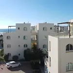 Daire Aphrodite Beachfront Penthouse