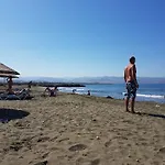 Daire Aphrodite Beachfront Penthouse *