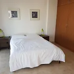 Daire Aphrodite Beachfront Penthouse *