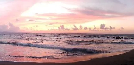 Aphrodite Beachfront Penthouse Gaziveren