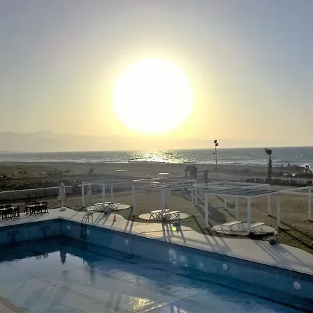 Daire Aphrodite Beachfront Penthouse