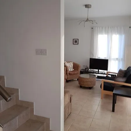 Aphrodite Beachfront Penthouse Ghaziveran