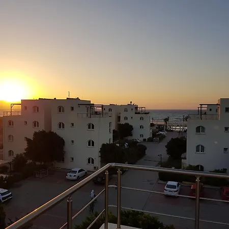 Apartment Aphrodite Beachfront Penthouse Ghaziveran