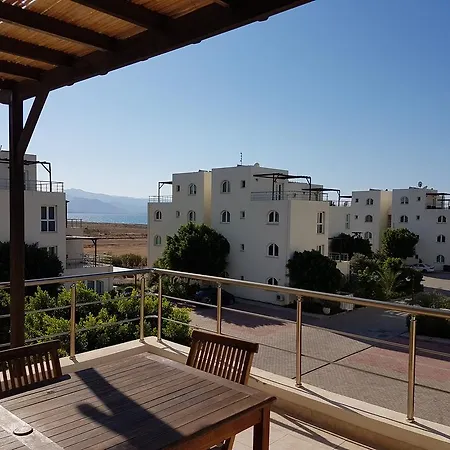 Aphrodite Beachfront Penthouse Ghaziveran