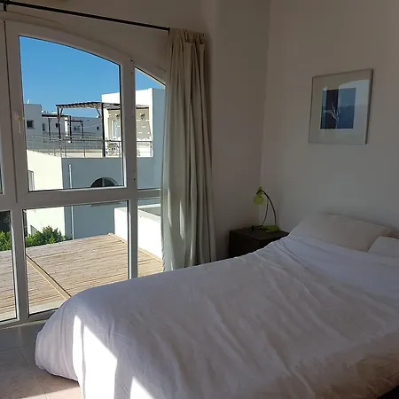 Aphrodite Beachfront Penthouse Ghaziveran