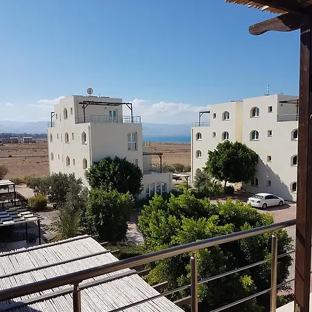 Aphrodite Beachfront Penthouse Gaziveren