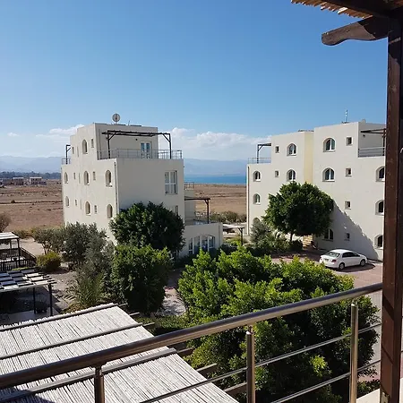 Aphrodite Beachfront Penthouse Ghaziveran