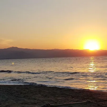 Aphrodite Beachfront Penthouse *