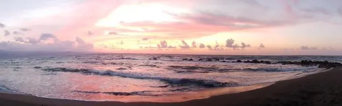 Aphrodite Beachfront Penthouse Ghaziveran