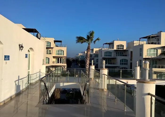 Apartamento Aphrodite Beachfront Penthouse Ghaziveran